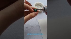 БЕСПЛАТНЫЙ МК "КАК ВПЛЕТАТЬ ГЛАЗКИ-КАБОШОНЫ"✨