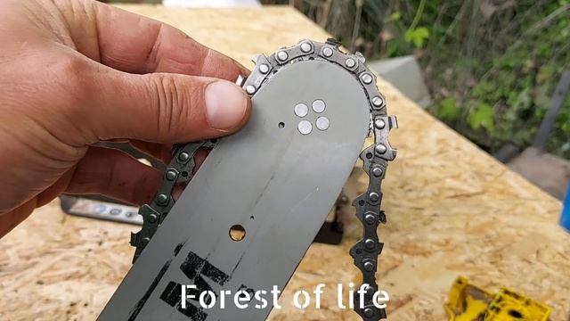 Ставимо цеп на шину електропили цепок цеп шина елек?