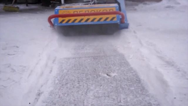 Тротуарный ледокол «НЕВА» в работе. Тестирование техн смотреть онлайн