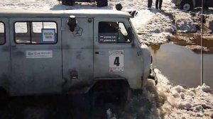 Бухань на водопое!