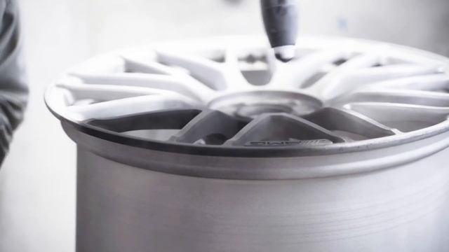 Шиномонтаж в Симферополе, WD Центр восстановления дис? смотреть онлайн