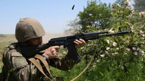 Кадры из освобожденного села Петровского в ДНР