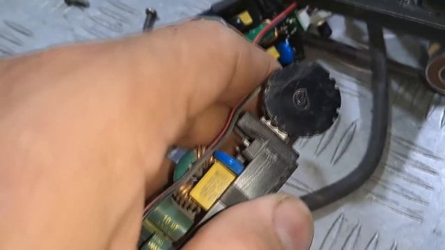 Бесщеточная болгарка Procraft PW1550 проблема с запуском - ре смотреть онлайн