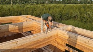 Запил балок 2 этажа.