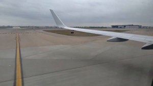 Рейс Нью Йорк--Даллас.Посадка в Дождливом Аэропорту.30/3