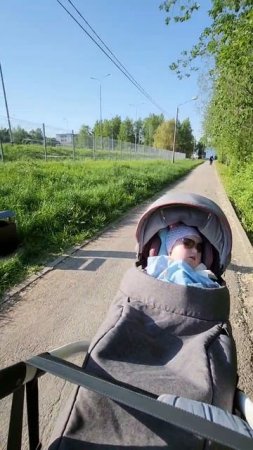 обьясняю: из за малой подвижности Еве не жарко , а одета и спрятана как нужно 😌 доброго всем дня др