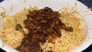 Картофельная бабка с грибами