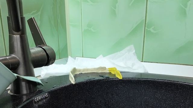 Монтаж дозатора для моющего средства на кухне. смотреть онлайн