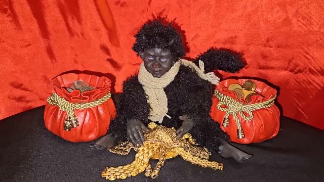 ГРЕСТИ ДЕНЬГИ ЛОПАТОЙ...ДЛЯ ВСЕХ... ИНГА ХОСРОЕВА . ВЕДЬ?