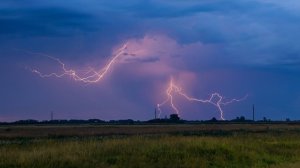 Сильная гроза затопила город Барнаул 8 июня 2025