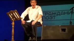 Михаил Ефремов читает "Шел мужик по кукурузе..." с юморо