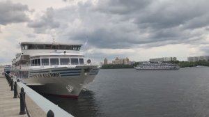 т/х МИХАИЛ ТАНИЧ прибывает на Северный Речной Вокзал