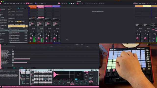 Akai APC Mini MK2 - Обзор возможностей с Ableton Live и Logic смотреть онлайн