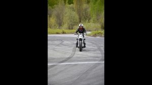 Марина на мотоцикле Harley Davidson