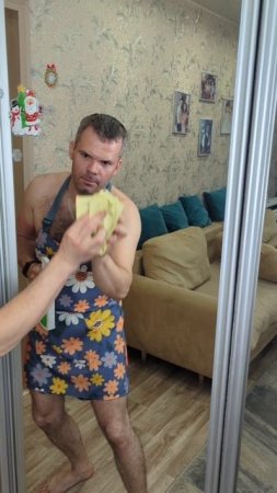 Качаю на эмоциональных качелях, профессионально, дорого😂

У нас на странице много семейного юмора