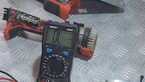 Аккумуляторная болгарка Einhell не включается - ремонт.