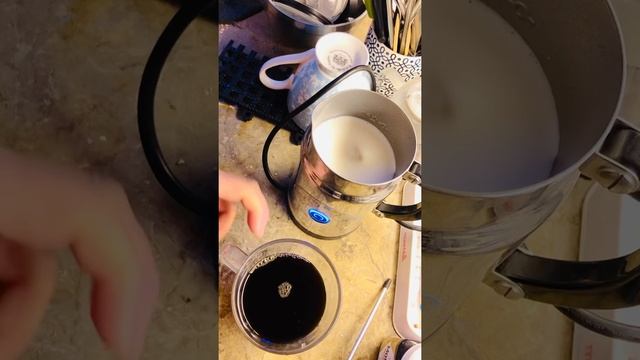 最好奶泡機+ミルク泡立て器 +пенка малака+лучший вспенивател? смотреть онлайн