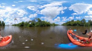 Сплав на байдарке по реке Клязьма. Kayaking on the Klyazma River. VR 8K