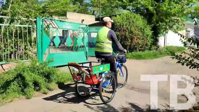 Чисто там, где метут. И где есть мобильный дворник! смотреть онлайн