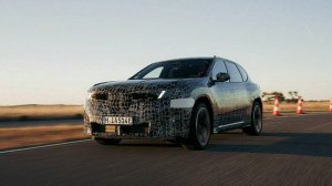 BMW научила машины самостоятельно включать поворотники