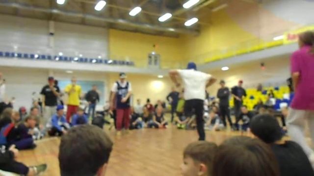 2 vs 2 (рандом) l unreal dance l Ekovit Усы Vs Абрам Katy Flame смотреть онлайн