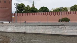от Кремля до Воробьевых гор. Смотрим Москву с воды