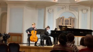 Мартину, Богуслав: Соната для виолончели и фортепиано №2, H. 286, 2 и 3 части