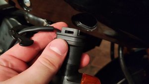 Замена передних поворотников на мотоцикле Yamaha FZ8S