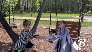 "Мимы в городе!" - прогулка мимов на летнем практикуме театр-студии "Воздух" 2025 г.