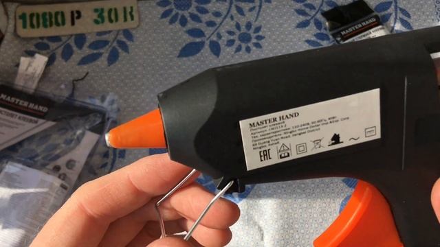 Огромный Клеевой пистолет  Проверим его работоспос?