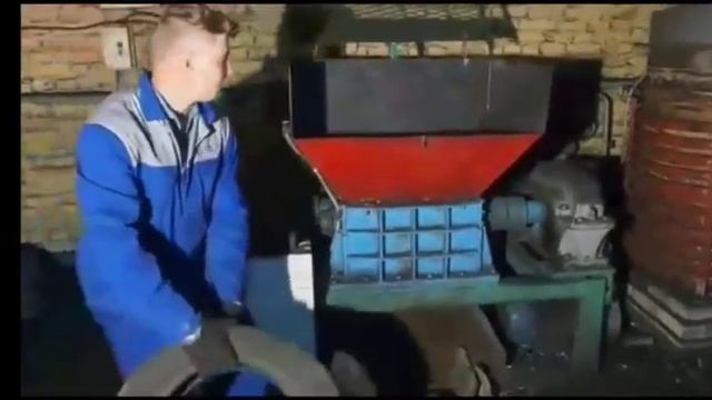 Шредер-дробилка с двигателями 11 кВт 1500 об и редукторам смотреть онлайн