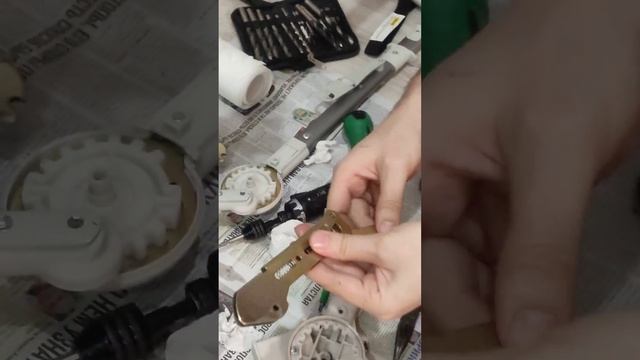 Детская коляска Luxmom 518 2 в 1 - заклинил механизм складыв? смотреть онлайн