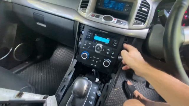 Как снять и поставить магнитолу в Шевроле Каптива, как смотреть онлайн