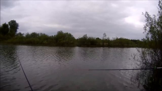 РЫБАЛКА в райском месте. Крупная плотва, щука и окунь н смотреть онлайн