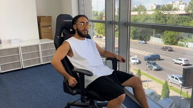 Игровое компьютерное кресло XTREON Prince смотреть онлайн