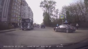 Не уступил дорогу при выезде со второстепенной, ул. Ульяновская.