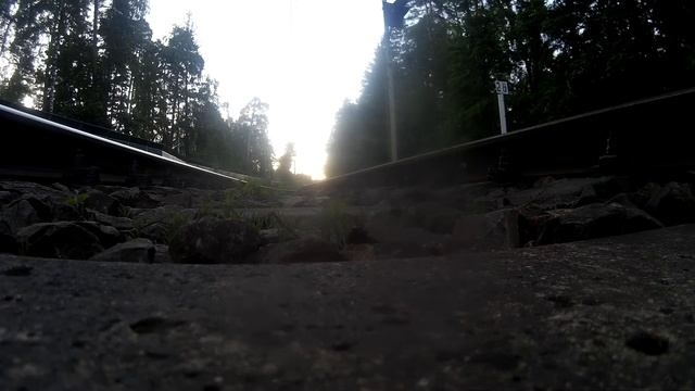 ЭД4М-0299 камера под поезд / Перегон Зелёный бор—Фабрика 1 мая / Съёмка 13.06.2022 / ЭД4М в Москву смотреть онлайн