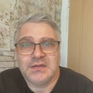 Автор и исполнитель  Евгений Грушевский поддержал Акцию песней "Я вернусь к тебе с победой"