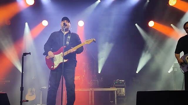 J морс - Жаркое лето 2.11.2024 Варшава смотреть онлайн