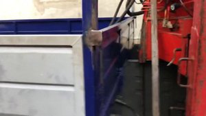 Маз 4371 установил Кму , покрасил кузов