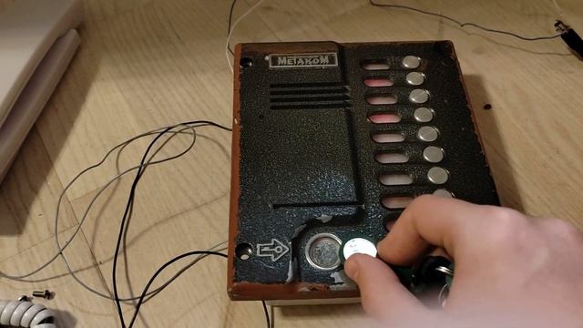 Вкл/выкл отзвона по ключу на домофоне Метаком М10.1 смотреть онлайн