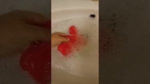 ВАЛЕРА хочет купатся и есть еду