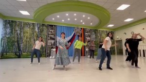 Родители участвуют в утреннике(репетиции)