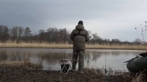 НЕ ЗРЯ ОСТАЛИСЬ В ДОЖДЬ РЫБАЧИТЬ Первая рыбалка на фидер весной 2023.