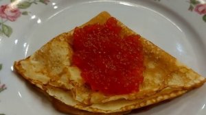 Икра красная с рыжими блинами.       (серия всё вкусное готовим дома).  №006 (3)