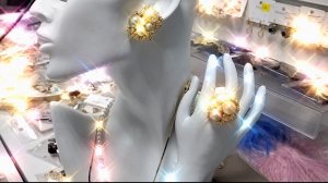 "💎 **Серьги и колье, которые покорят ваш гардероб!** ✨ заказ на ватсап +79083191849