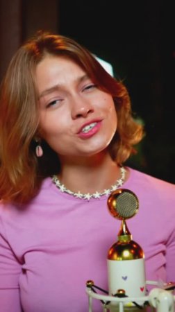 Написала песню к фильму Disney  "Круиз по джунглям" Саша Квашеная