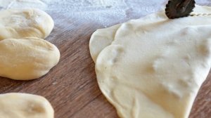 Чебуреки сырные