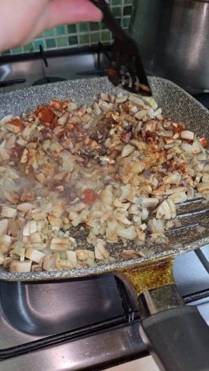 Кальмар фаршированный..