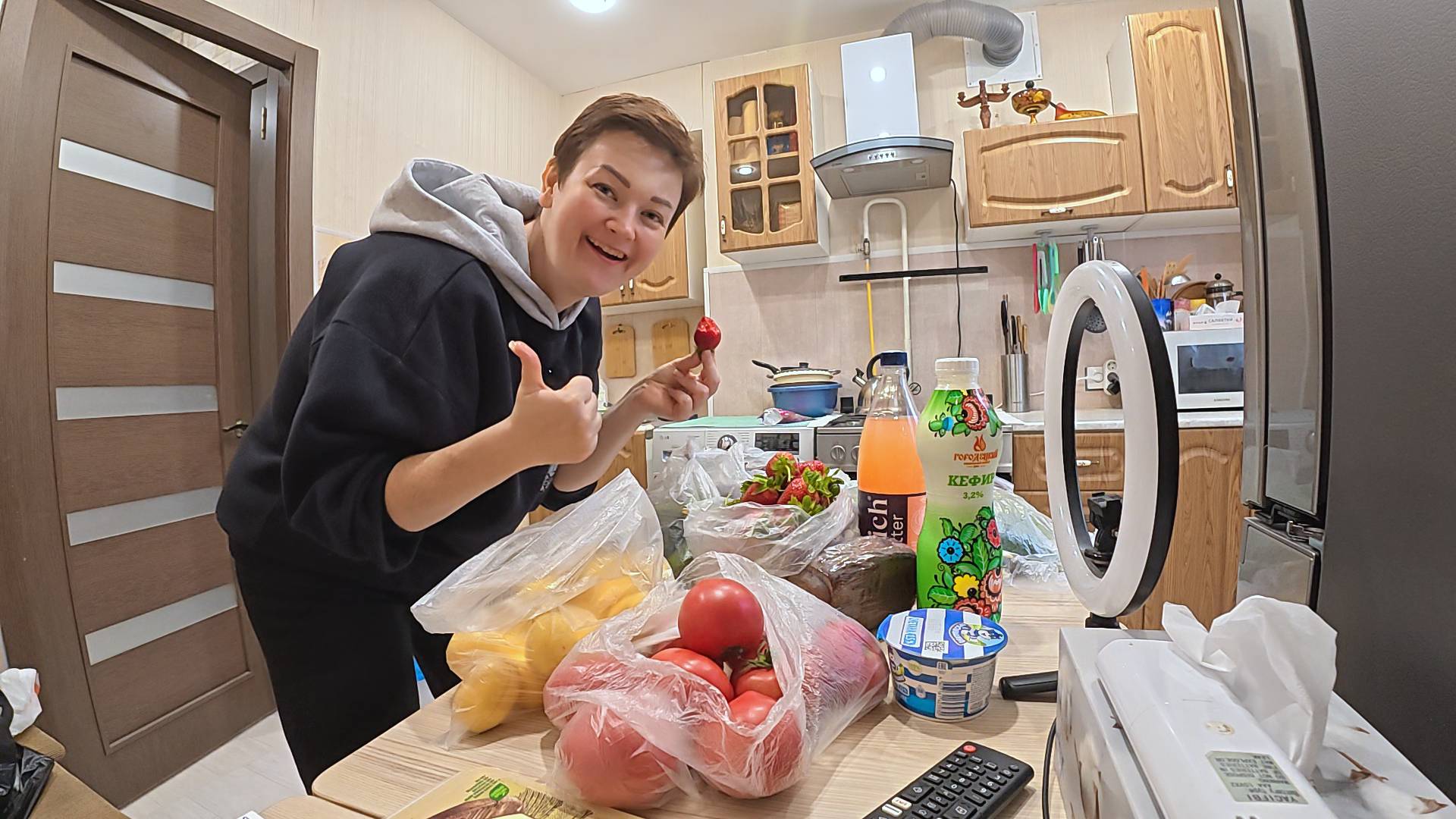 Приехали с Таиланда и дома ЖРАТЬ НЕЧЕГО! ПОБЕЖАЛИ по магазинам! БЕШЕНАЯ закупка еды на 4000! Влог